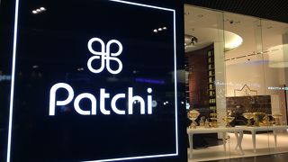 看板でかくて、目立ちすぎ！！笑