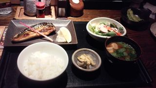 花園インター近くにある店。