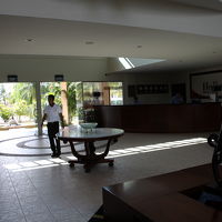 シンプルなロビー