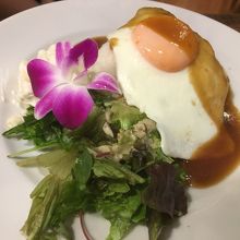 ロコモコは息子の大好物！バクバク食べていました