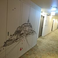 廊下もエレベーターもかわいいイラスト