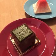 ケーキもアイスも