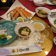 夕食　ふくカニ会席