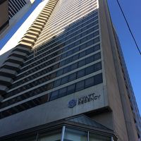 高くそびえ立ってます