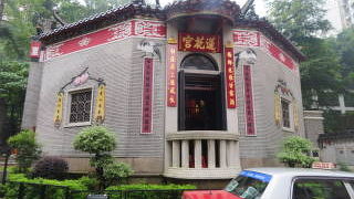 中国風の寺院です