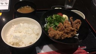鶏の唐揚げ定食！