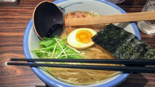 女性店員だらけのラーメン屋