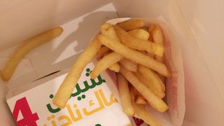 ハッピーセットは500円くらい。