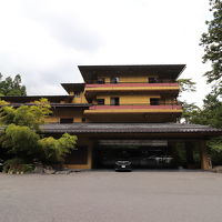 積善館 山荘と佳松亭の建物