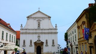教会の脇から見える景色が綺麗でした