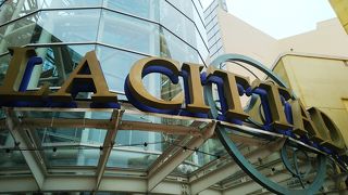 空いている映画館