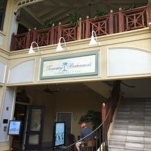 ２階にありますがエレベーターあります