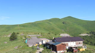 売店の裏手の高台が展望台となっています。