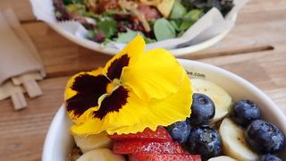 コーヒーだけでなくフードも充実