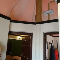 右と左と寝室がふたつ