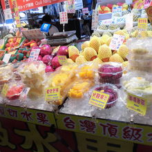 カットフルーツはどこも変わりない金額だと思う