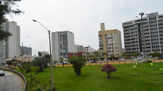 旧市街から離れています