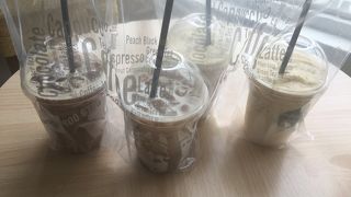 地元の方が寛ぐカフェ