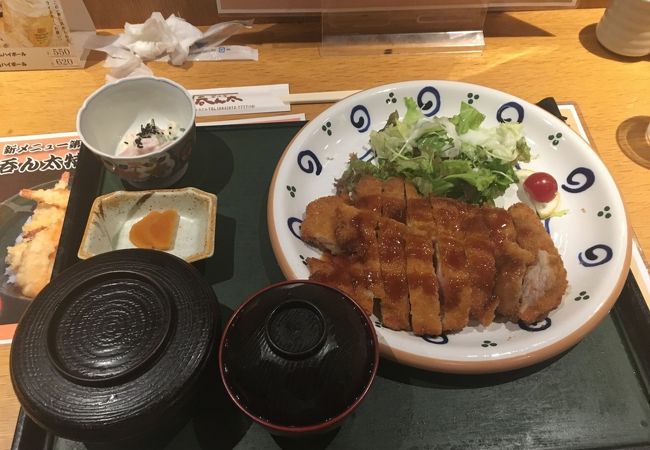 ランチを食べに行きました。