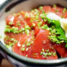 本鮪づけ丼