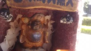 有楽町の駅の中にある大黒天様