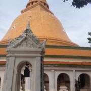 歴史ある大きな寺院