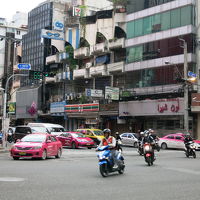 ナーナー駅周辺の雰囲気