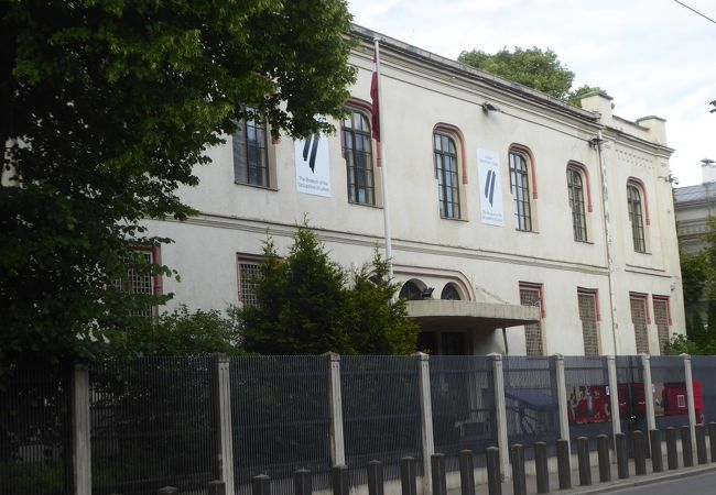 苦難の歴史を伝えるラトビア占領博物館