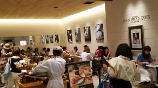 出来立て本格パンの人気店