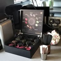 ラウンジのカフェ