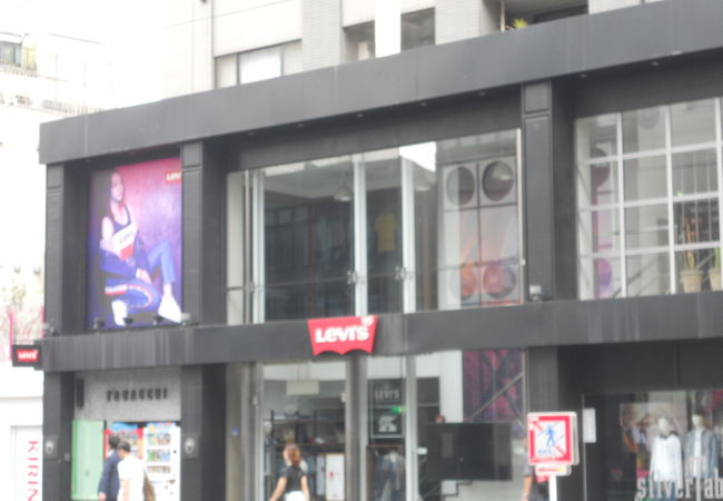 デニム好きの方は必見ですね♪