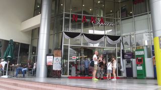 ナーナー スクエアの地下１階