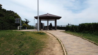 橋と海士ケ瀬を一望できる『瀬崎陽の公園』