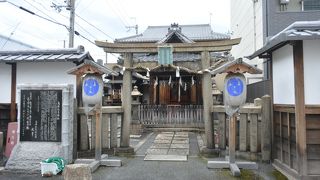 島原の一画にあります。