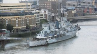 大きな軍艦でした。