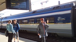 プレメトロとの乗継も便利!　空港に移動する際に利用しました!