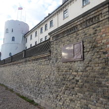 外塀がある場所もありました