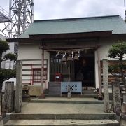 眉山の頂上にある神社