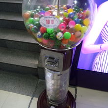スーパーボールマシーン。10バーツ