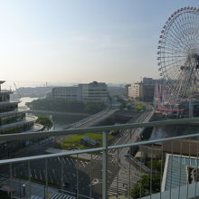 昼間はこのそっけなさです．