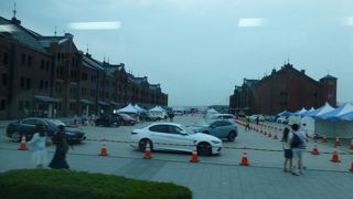 中央の広場はイベントスペースになっています