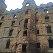 リンリスゴー宮殿 クチコミ アクセス 営業時間 エジンバラ フォートラベル