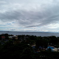 海までは歩いて5分くらいかかります