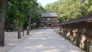 古いほうの宝物殿