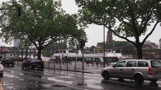 マイン川沿いの綺麗な通り