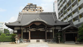 「明治通り」沿いに建つ曹洞宗寺院