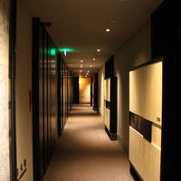 エキゾチックな館内