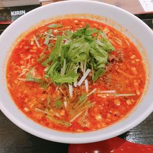 汁あり担々麺900円