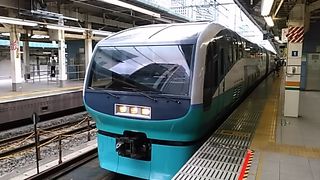 (スーパービュー踊り子)窓が大きく、見張らし最高です。先頭列車だと運転手気分も味わえ、モット素晴らしいと思います。