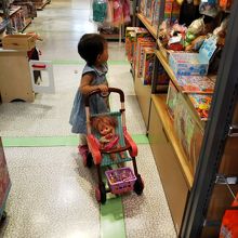子供がキラキラするおもちゃ売り場があります By Yanly0101 日本橋高島屋s C のクチコミ フォートラベル 子供がキラキラするおもちゃ売り場があります By Yanly0101 日本橋高島屋s C のクチコミ フォートラベル